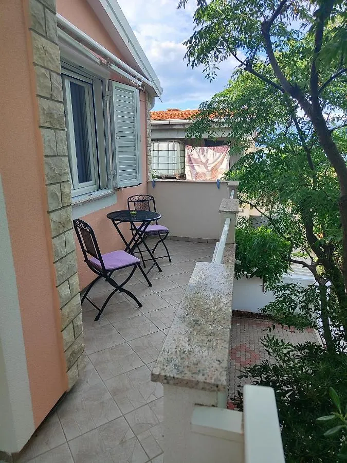 Apartment Aria Vir