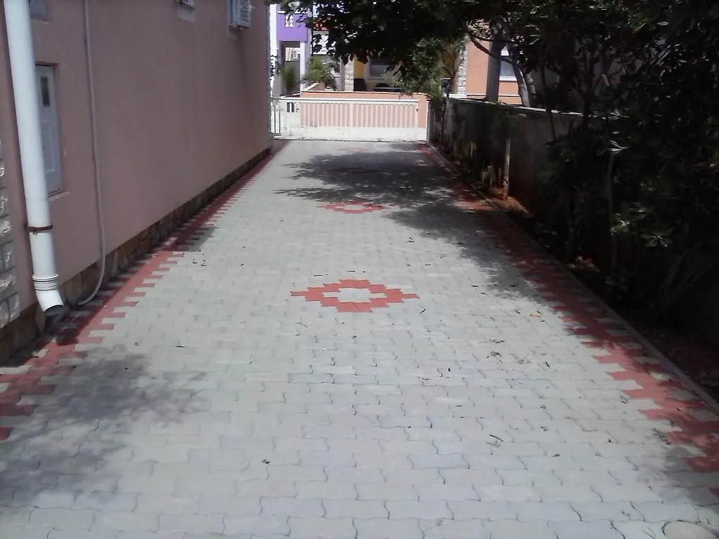 Apartment Aria Vir